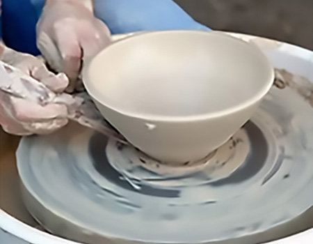 Picture of a pottery wheel to represent Plays in Mud - Client for portfolio